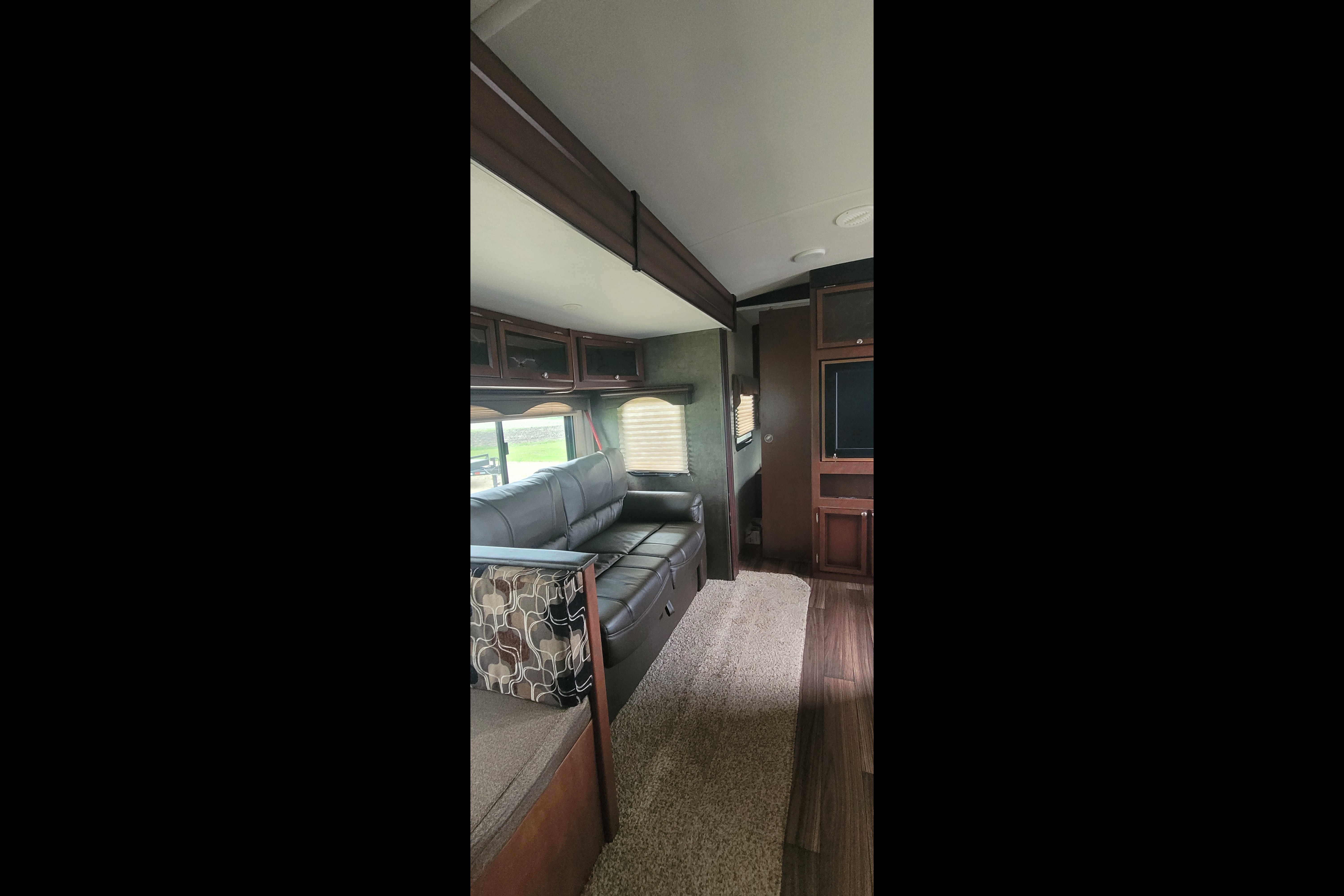 Family-Friendly 30ft spacious trailer