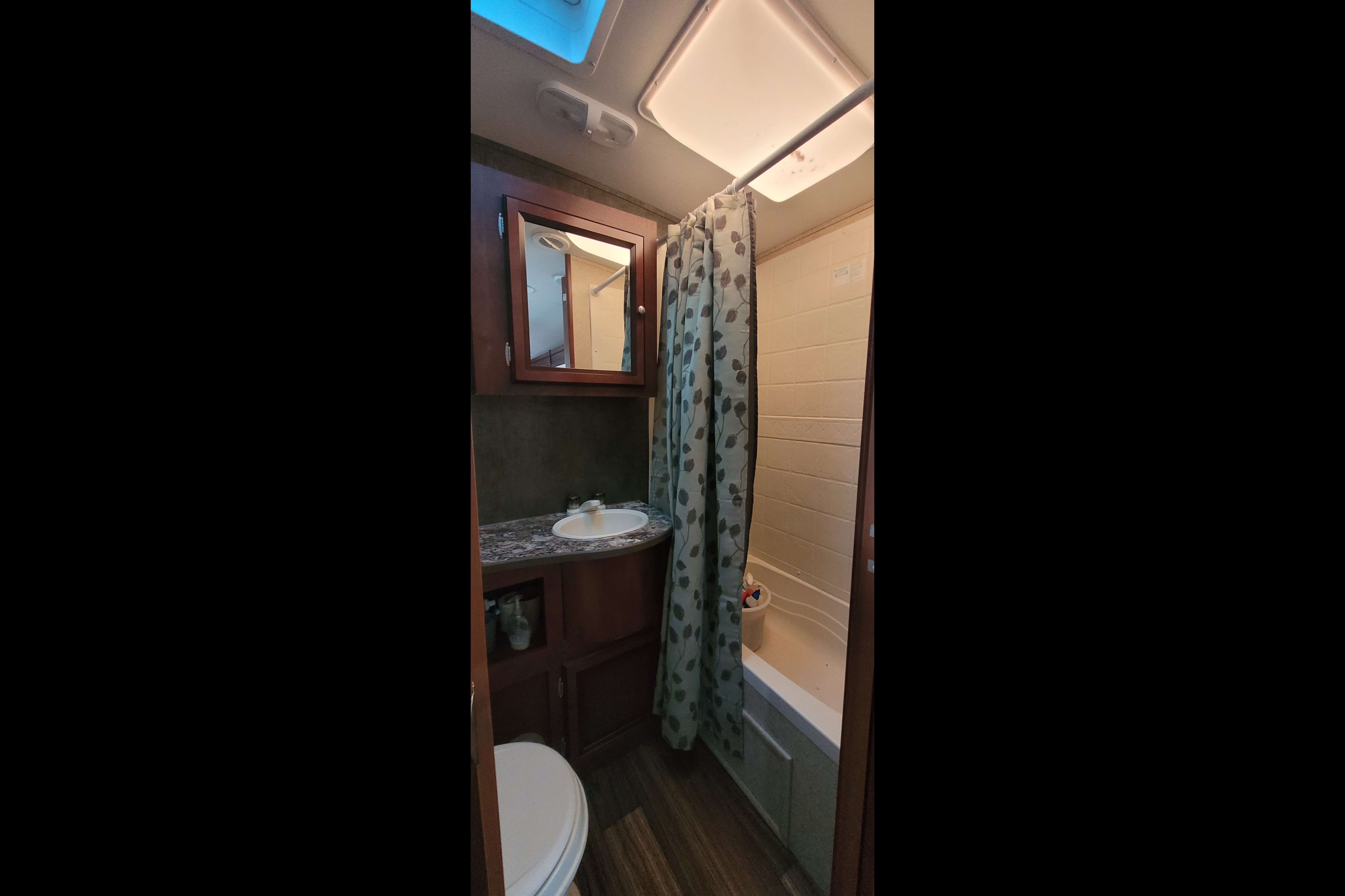 Family-Friendly 30ft spacious trailer