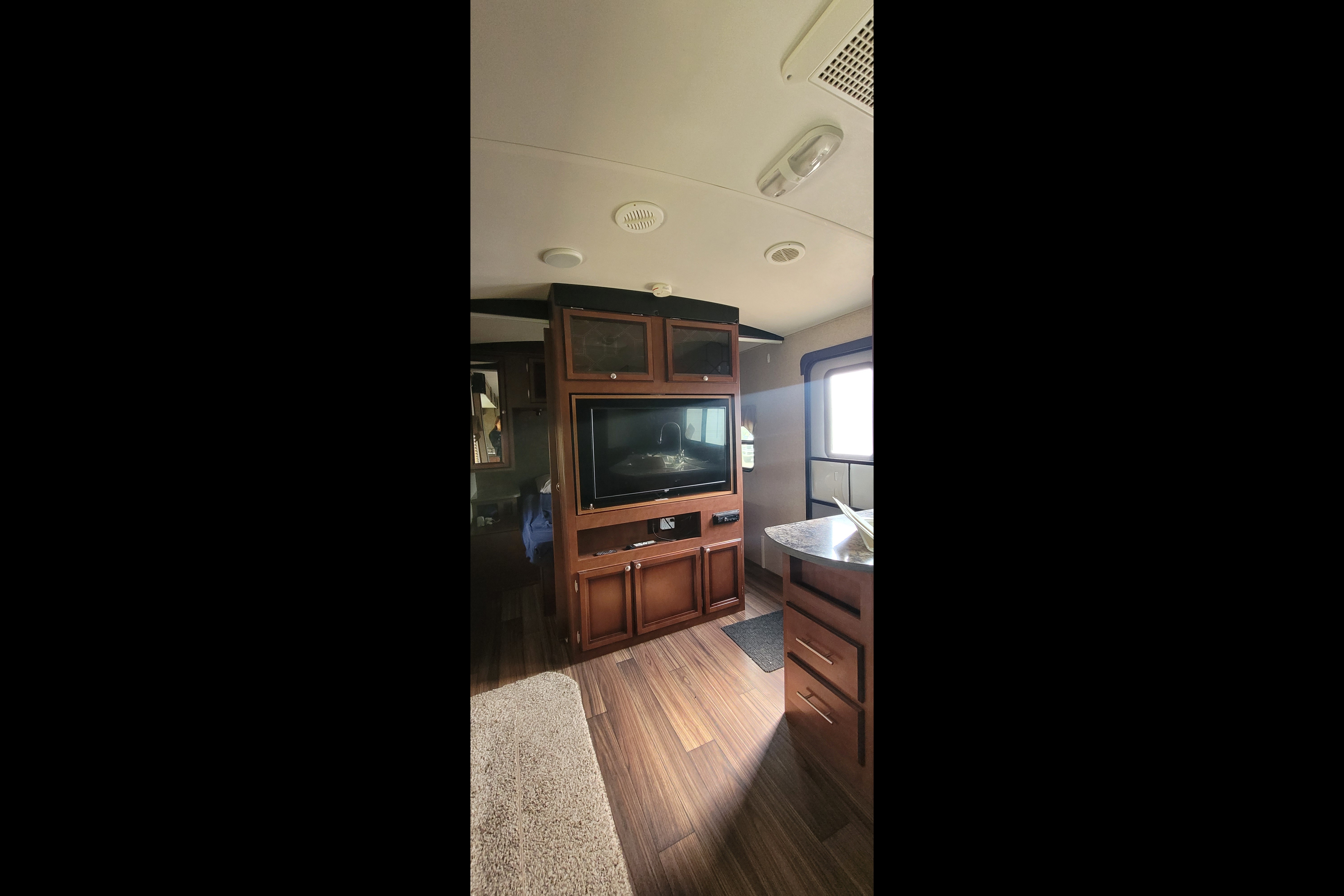 Family-Friendly 30ft spacious trailer
