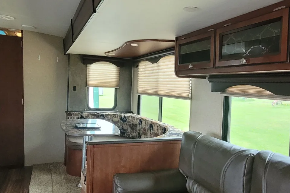 Family-Friendly 30ft spacious trailer