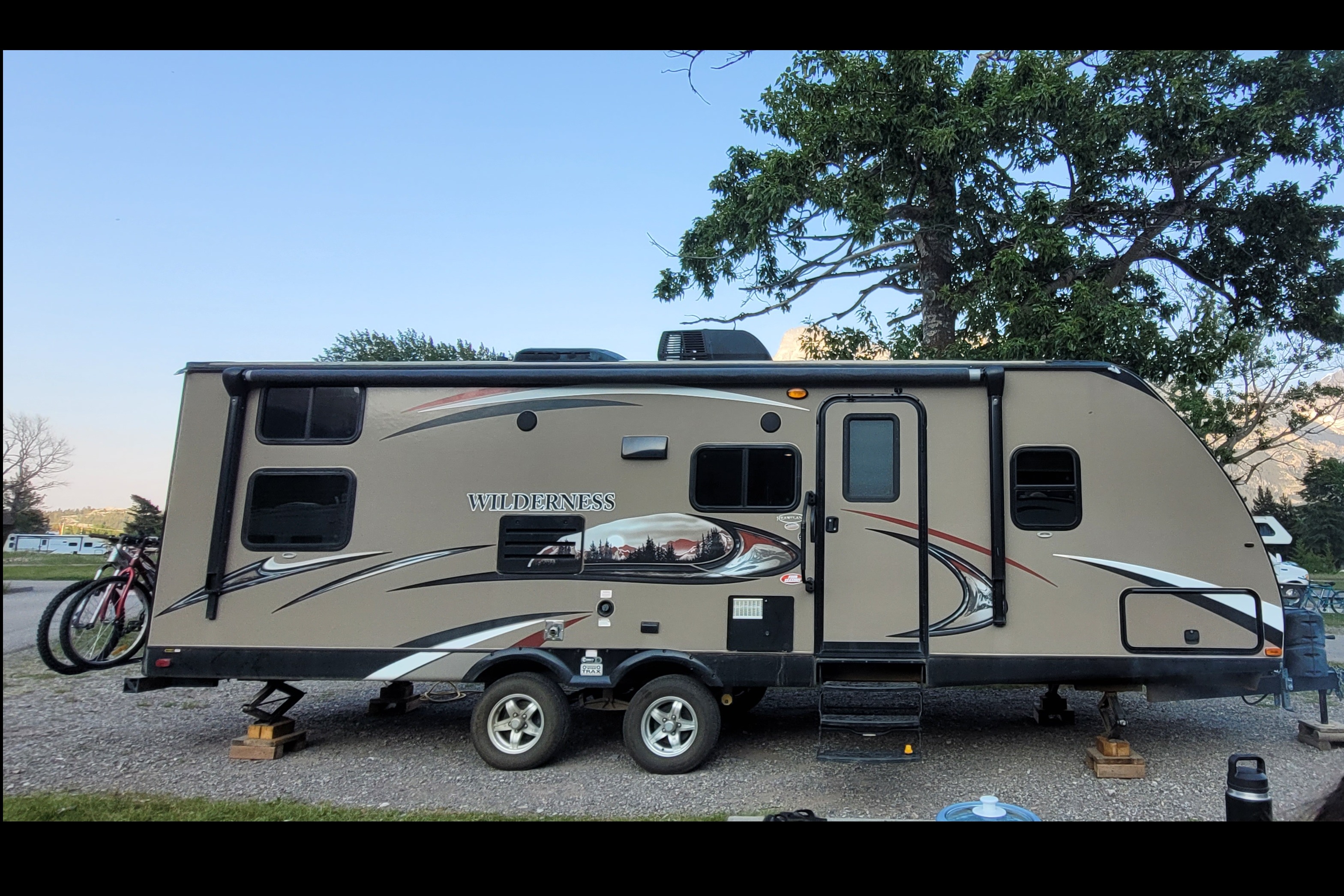 Family-Friendly 30ft spacious trailer