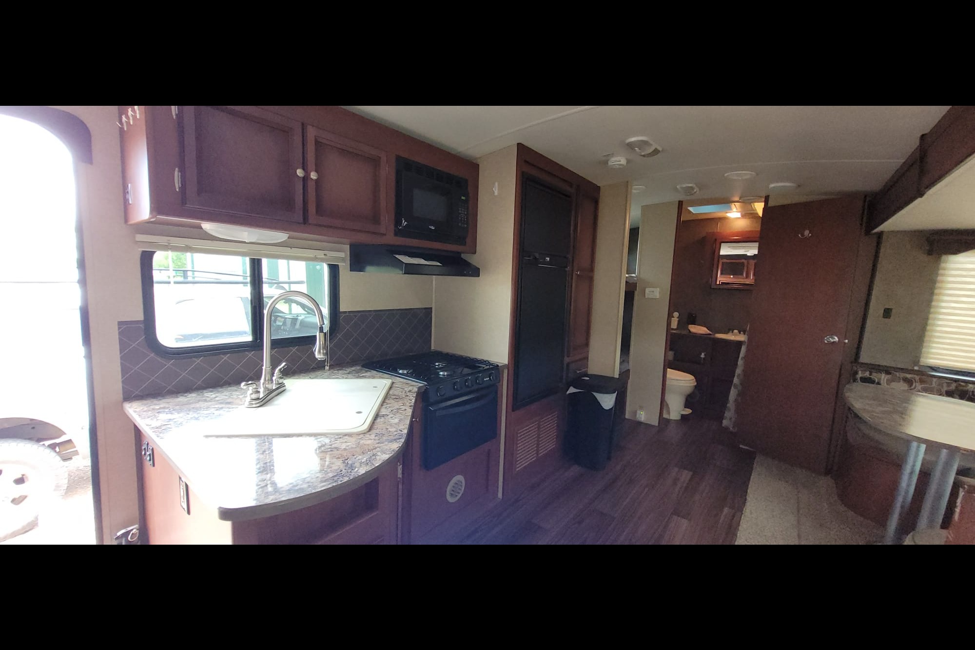 Family-Friendly 30ft spacious trailer