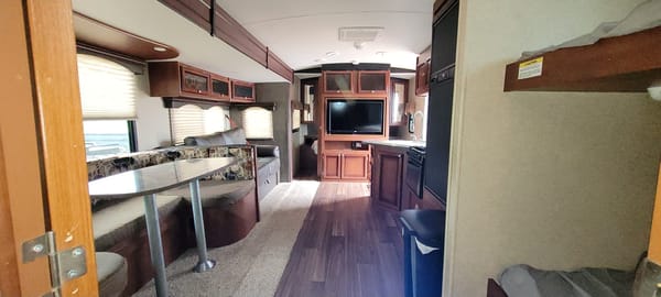 Family-Friendly 30ft spacious trailer