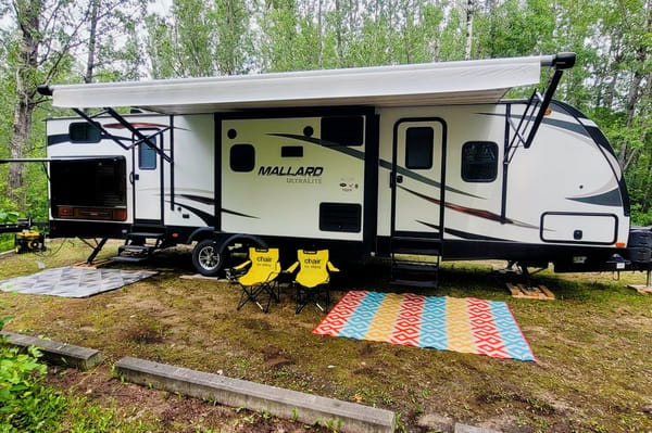 The Rest Nest - Mallard M33 Travel Trailer