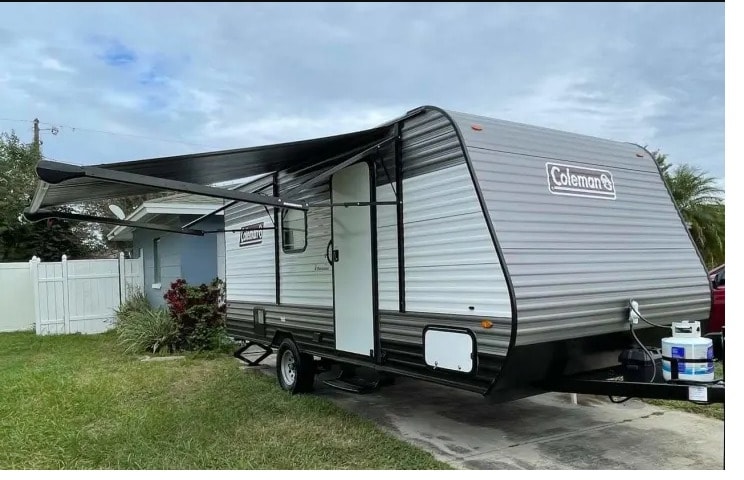 Lin's Coleman 17B Travel Trailer