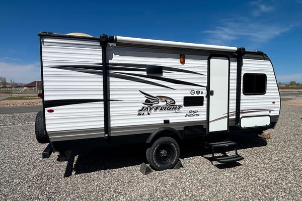 Jayco Jay flight 174BH travel trailer