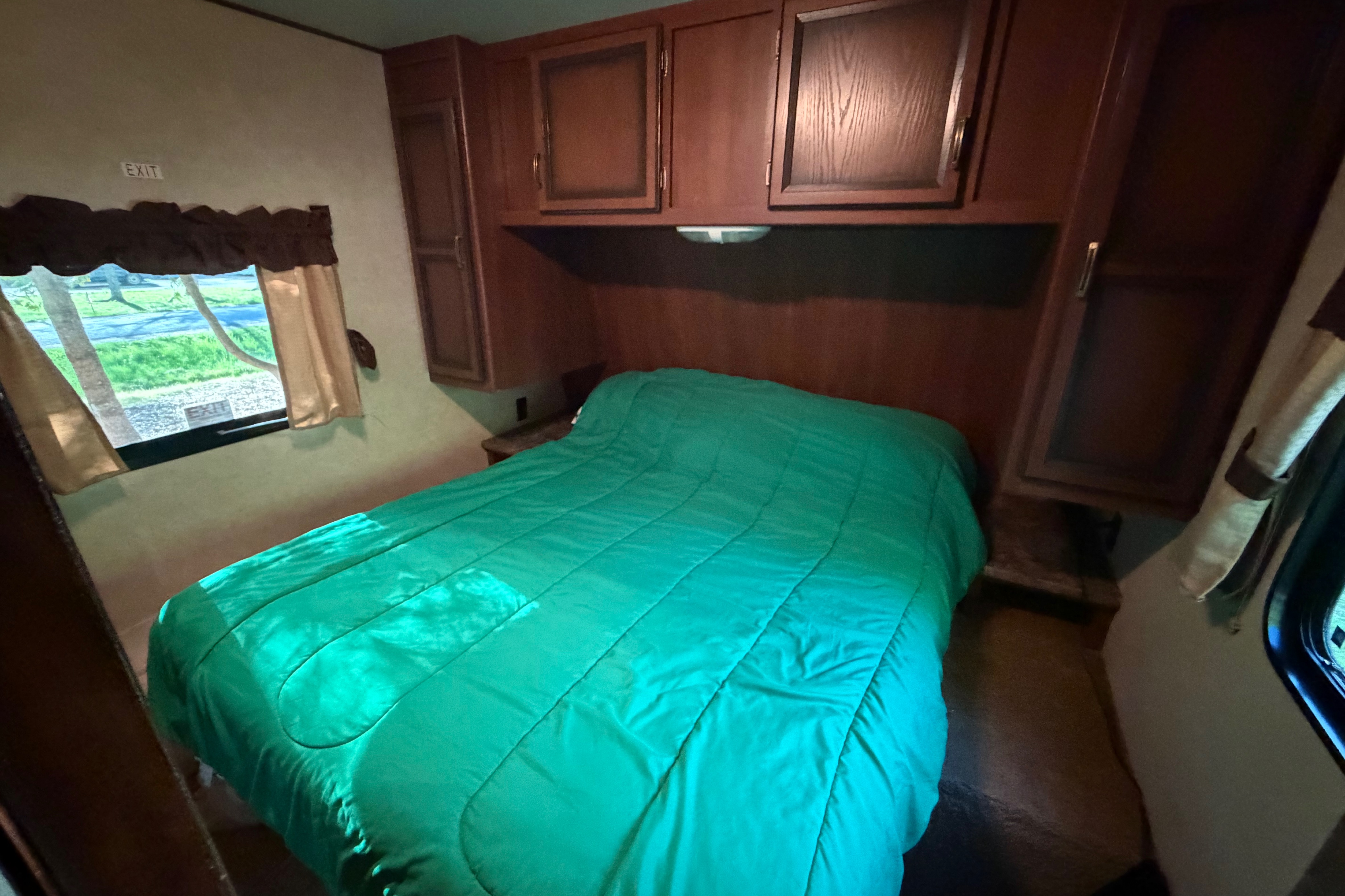 Francois's Crossroads Zinger Travel Trailer