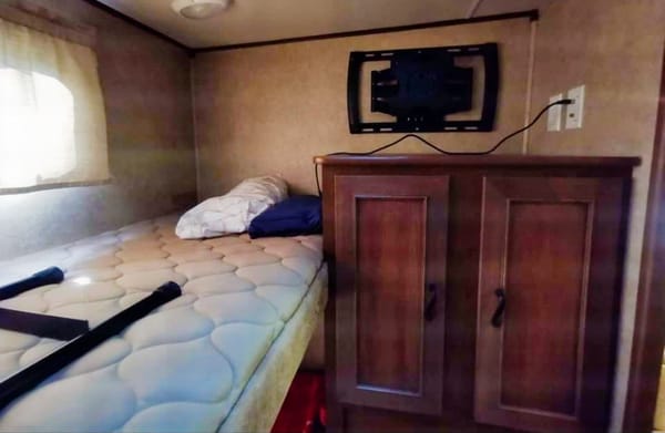 Family fun Open Range 305BHS Travel Trailer