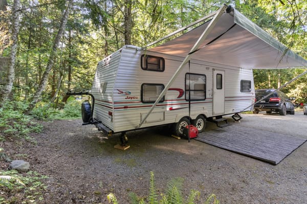 Extra Clean Jayco Travel Trailer