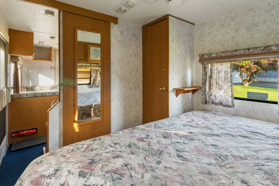 Extra Clean Jayco Travel Trailer