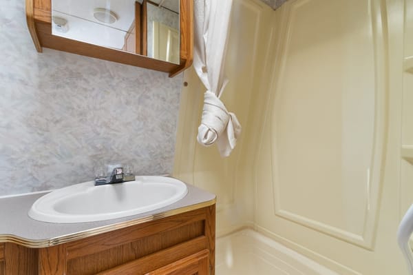 Extra Clean Jayco Travel Trailer