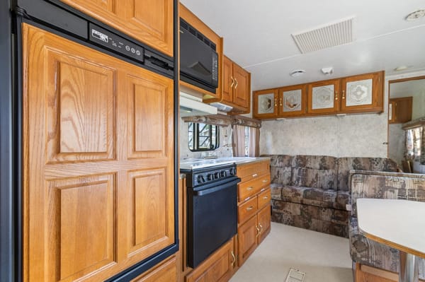Extra Clean Jayco Travel Trailer