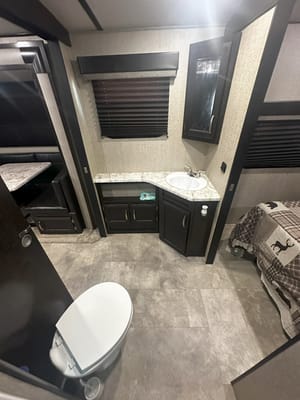 Grand Design Imagine 3000 QB 35 Travel Trailer