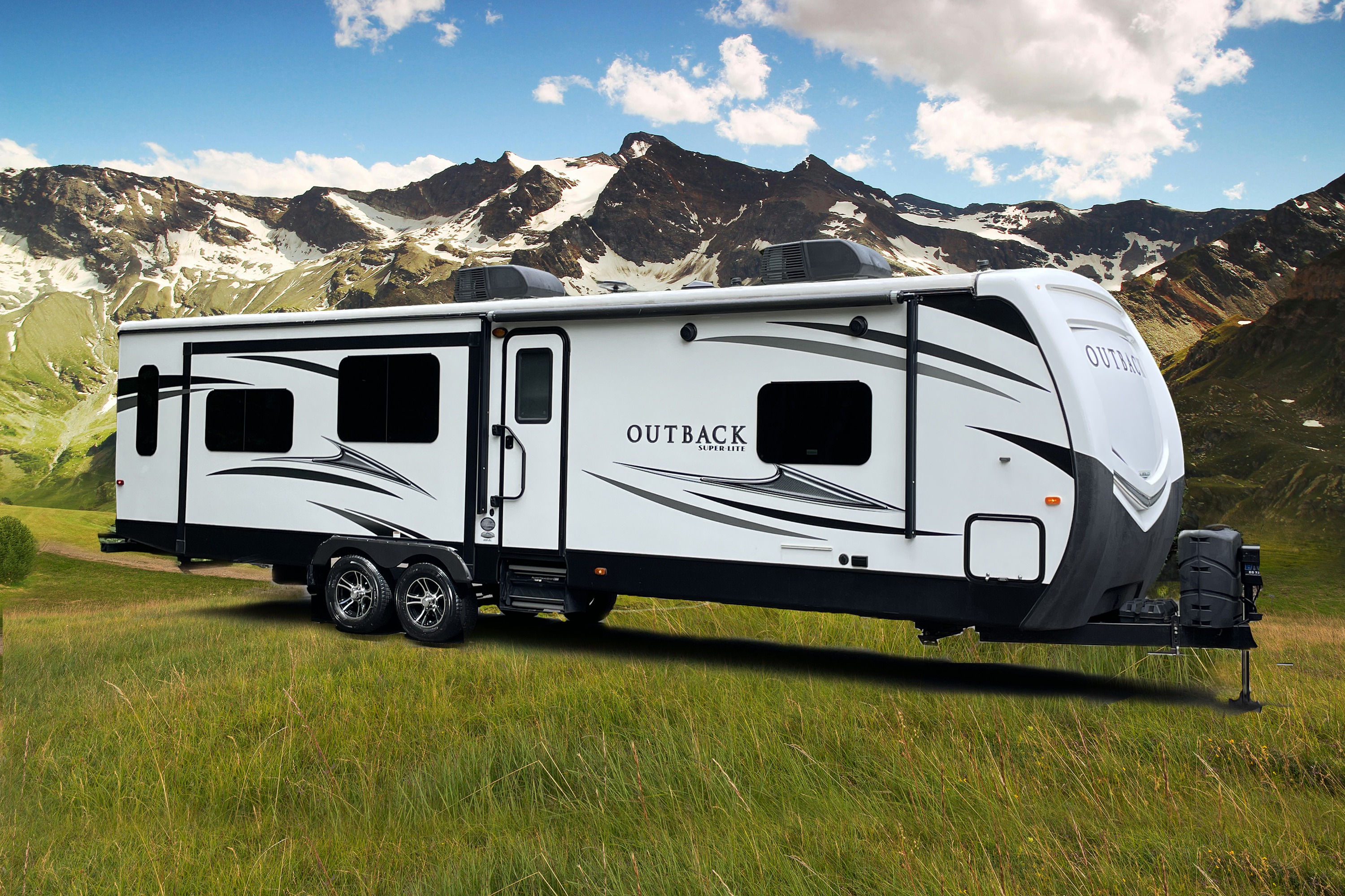 "Ollie the Outback" | 2018 Keystone Outback Super-Lite