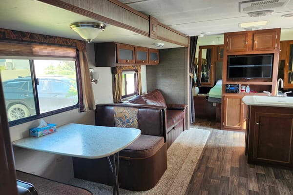 Rokosh Ultralight Bullet Travel Trailer - Sleeps 10