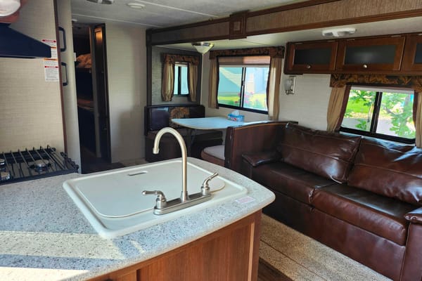 Rokosh Ultralight Bullet Travel Trailer - Sleeps 10