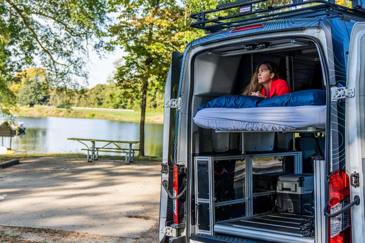 "Vandalorian" Vandoit Highroof LIV Adventure Van