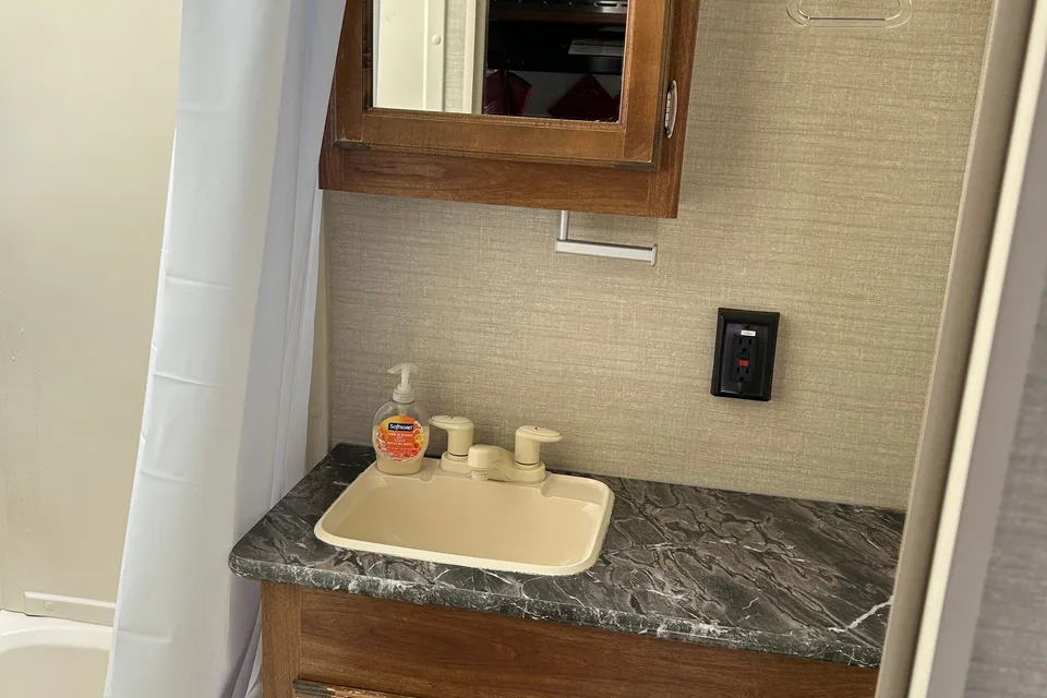 Todd's Keystone 179QBWE Travel Trailer