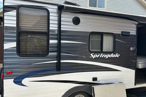 Todd's Keystone 179QBWE Travel Trailer