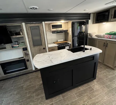 Mirasol Mobile - Forest River Cherokee alpha wolf Travel Trailer