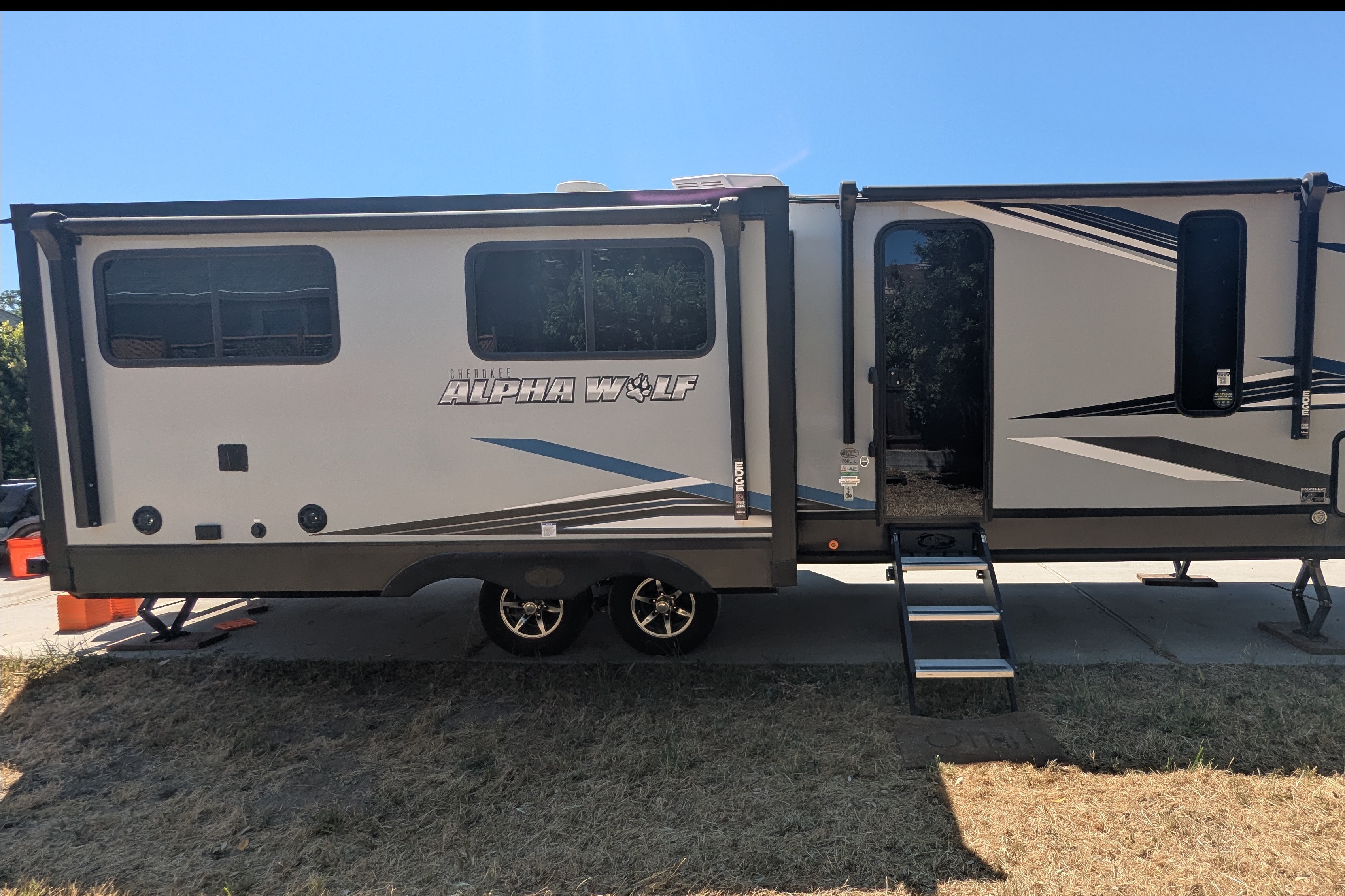 Mirasol Mobile - Forest River Cherokee alpha wolf Travel Trailer