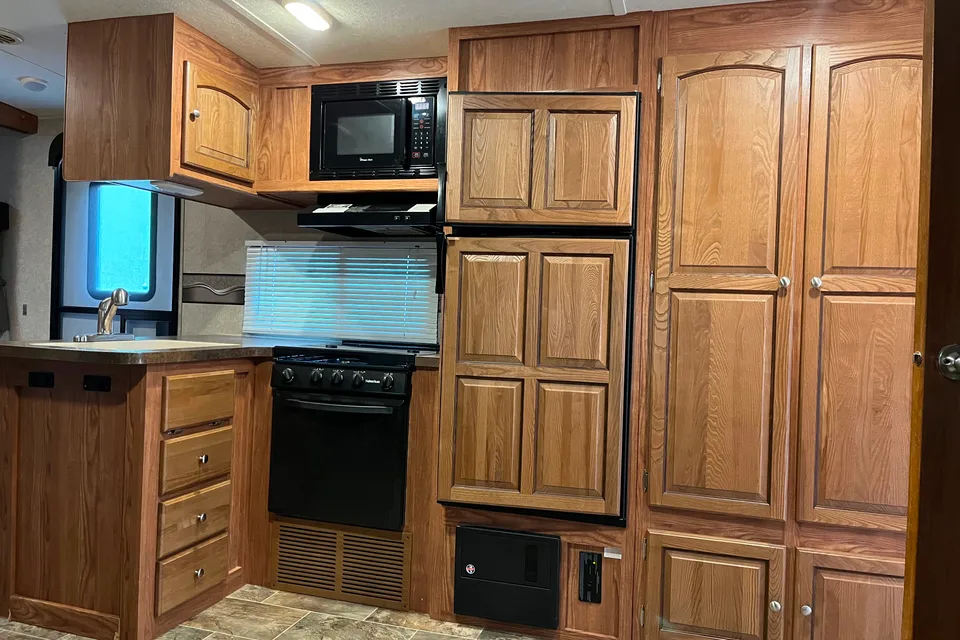 Kinger’s Forest River Rockwood Ultralite Travel Trailer