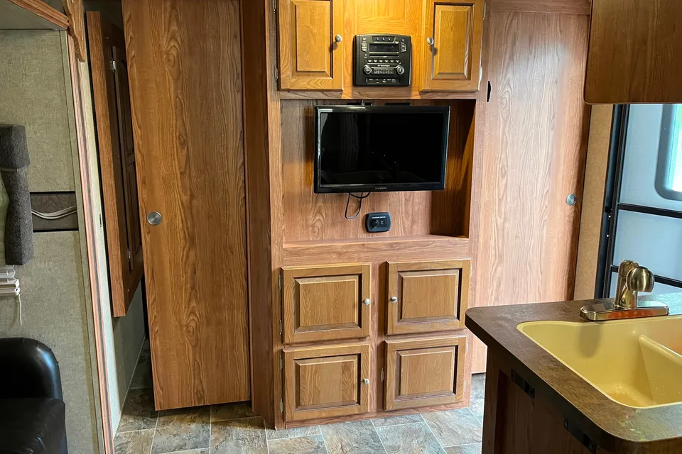 Kinger’s Forest River Rockwood Ultralite Travel Trailer