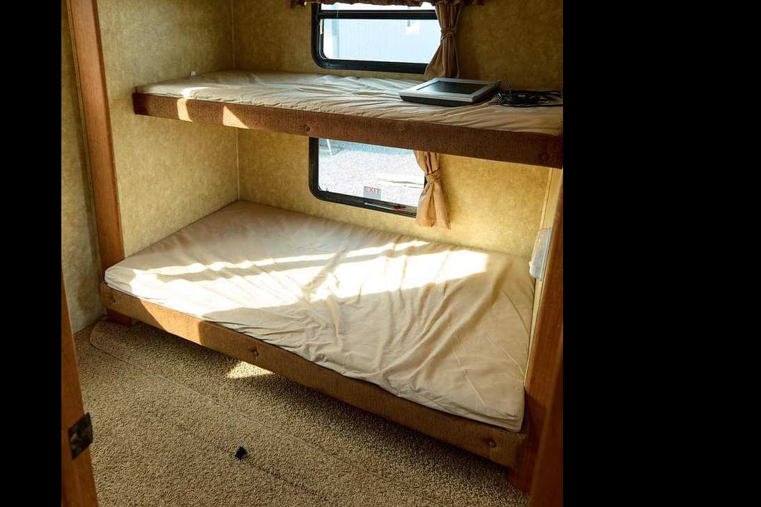 Sandpiper BH Fifth Wheel family unit