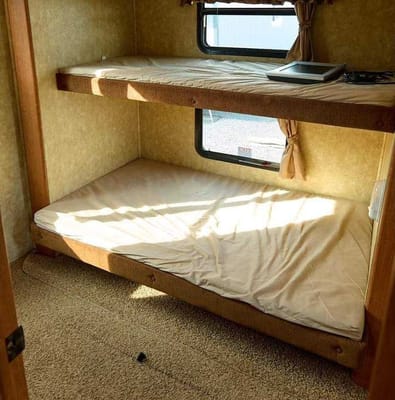 Sandpiper BH Fifth Wheel family unit