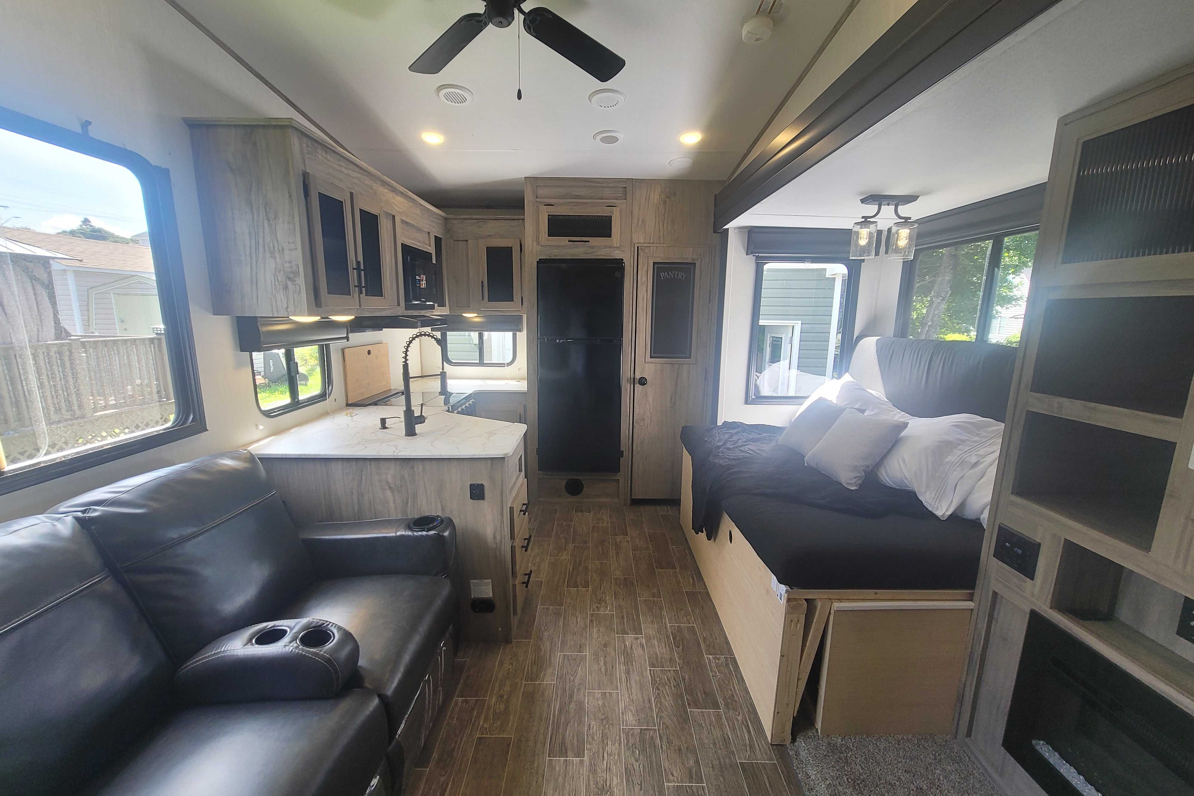 Family getaway 5th wheel camper.