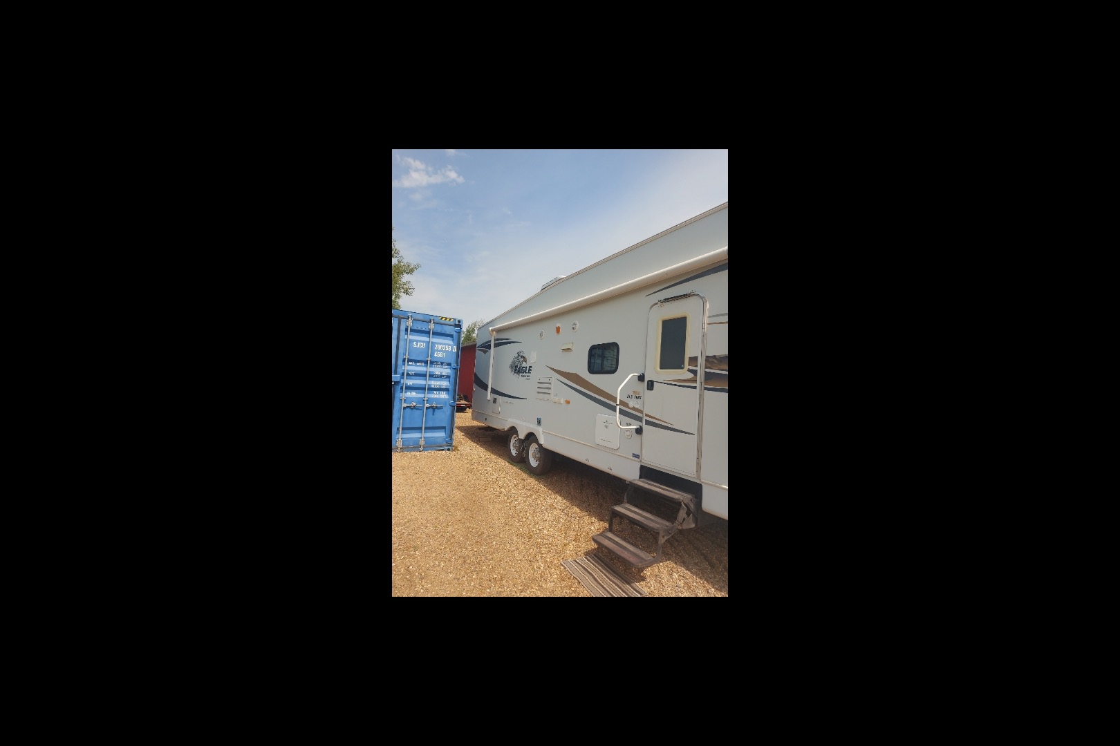 Cory's Jayco Eagle super light Fifth Wheel