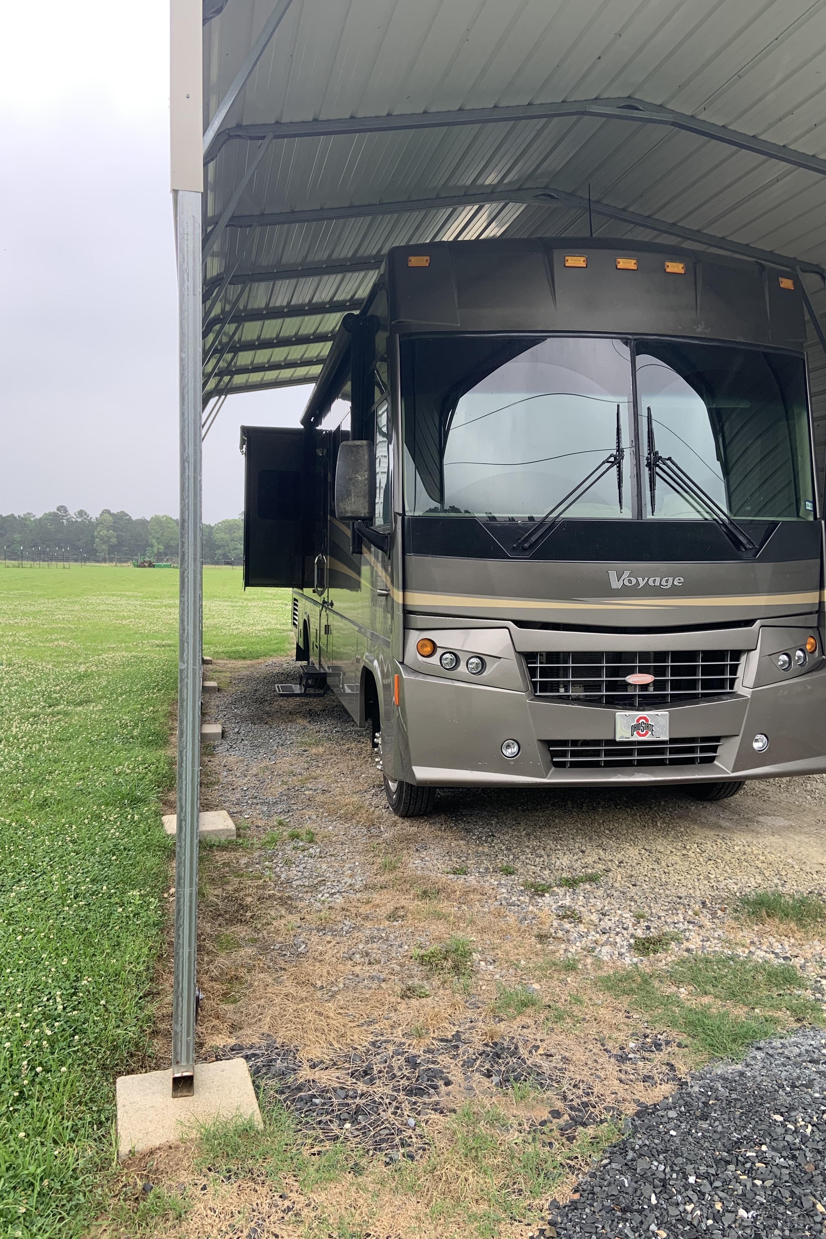 Rick's Winnebago Voyager Class A