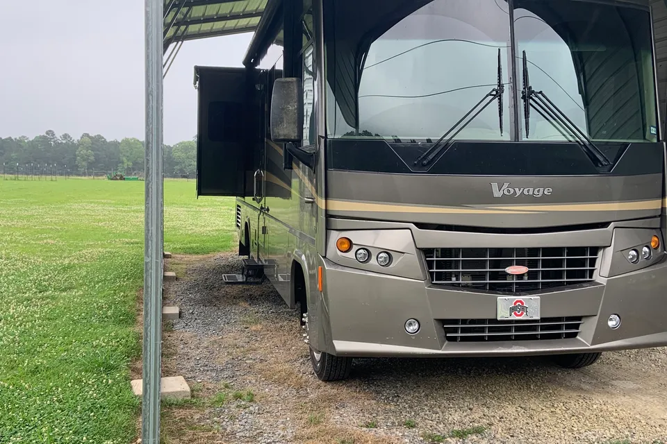 Rick's Winnebago Voyager Class A