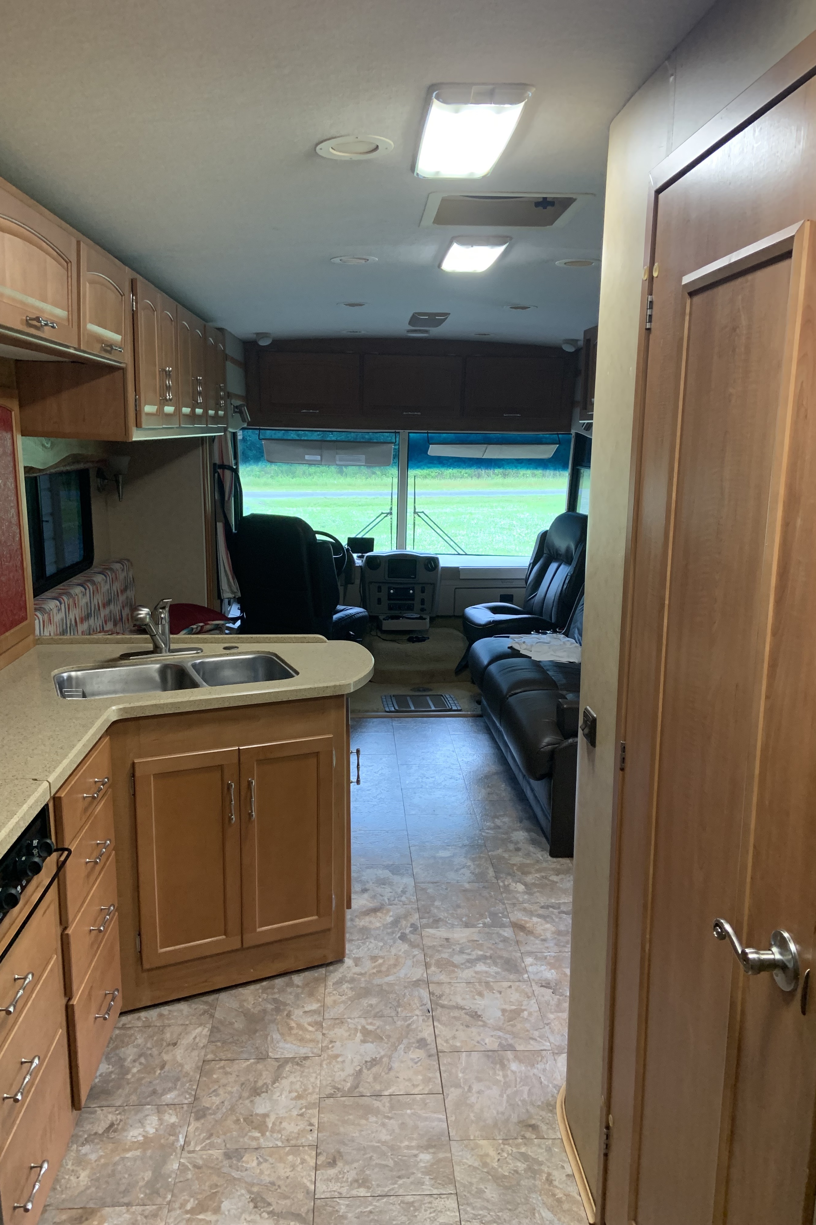 Rick's Winnebago Voyager Class A