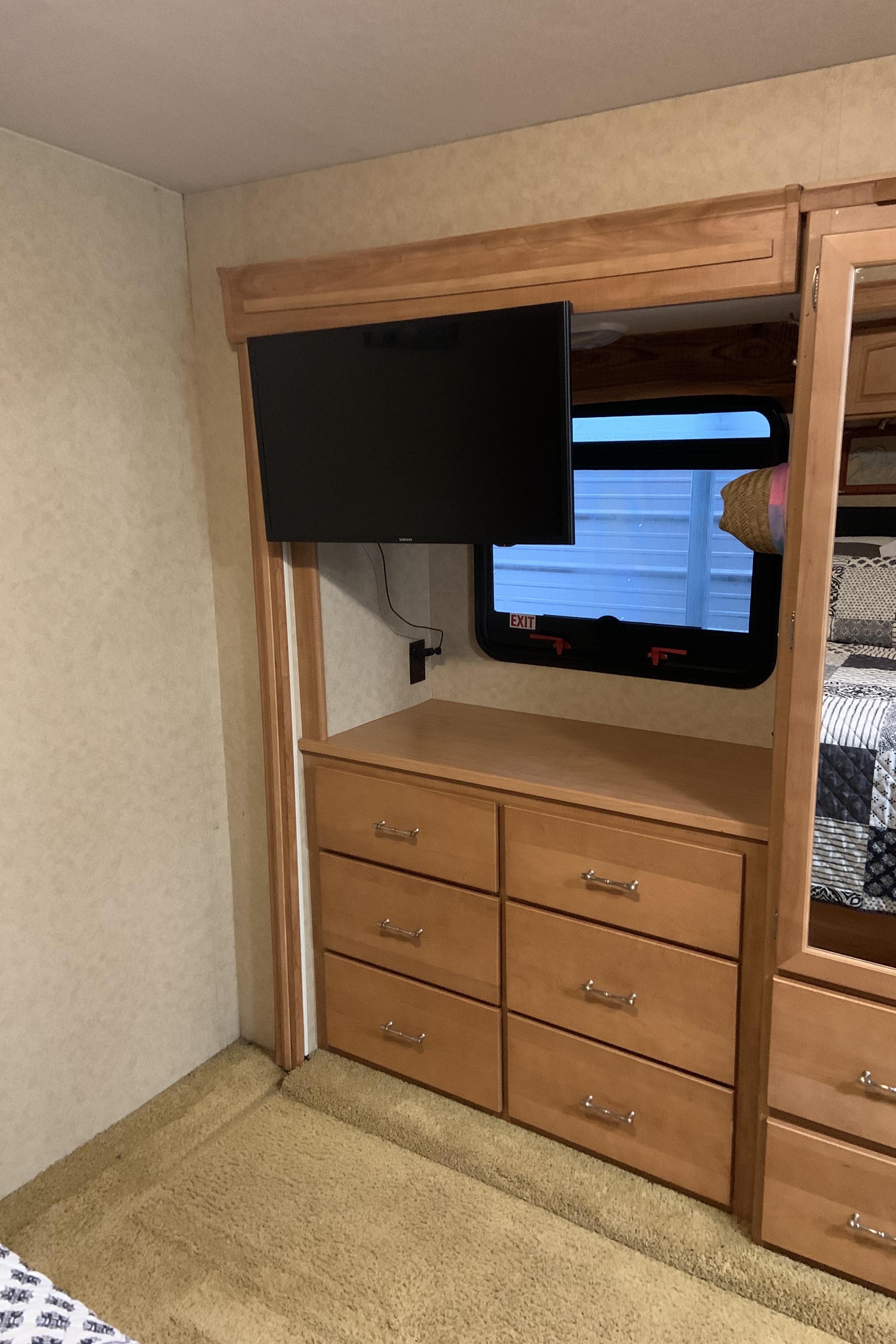 Rick's Winnebago Voyager Class A