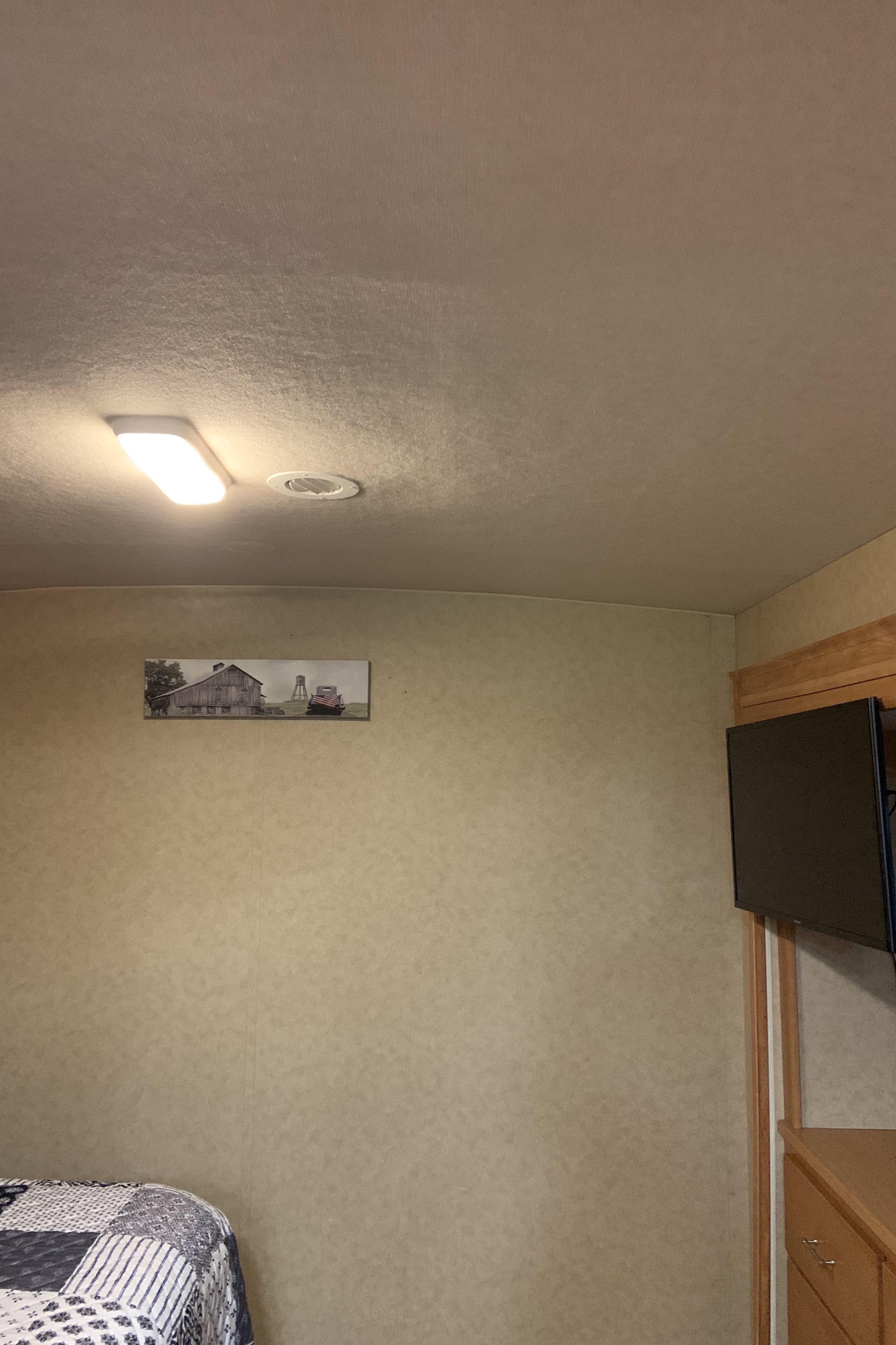 Rick's Winnebago Voyager Class A