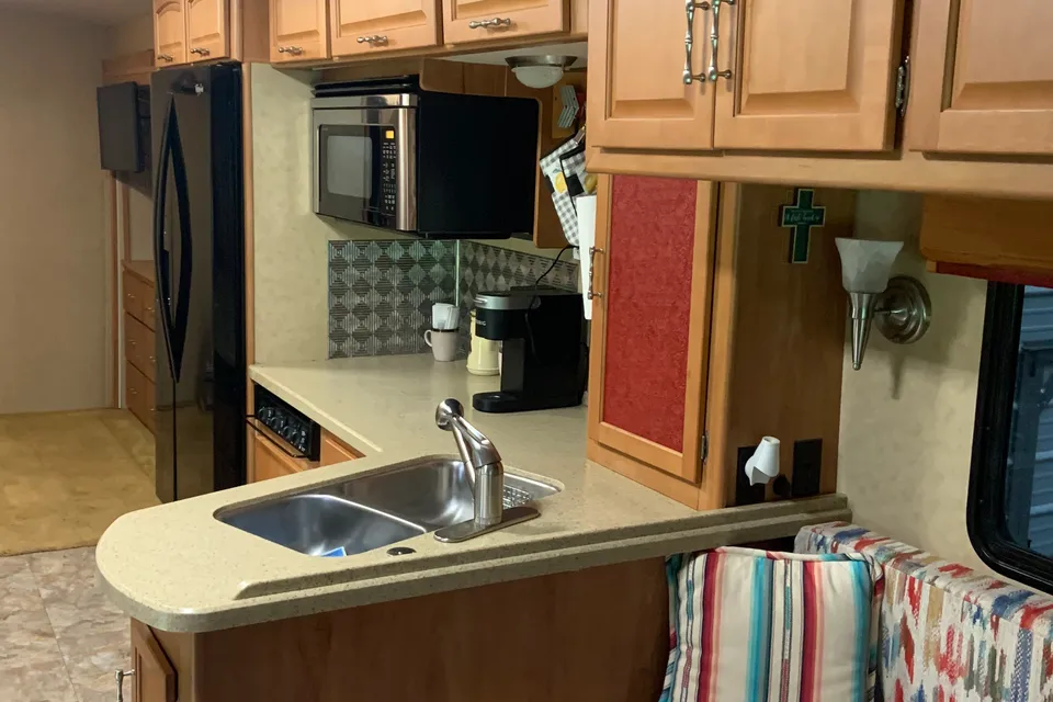 Rick's Winnebago Voyager Class A