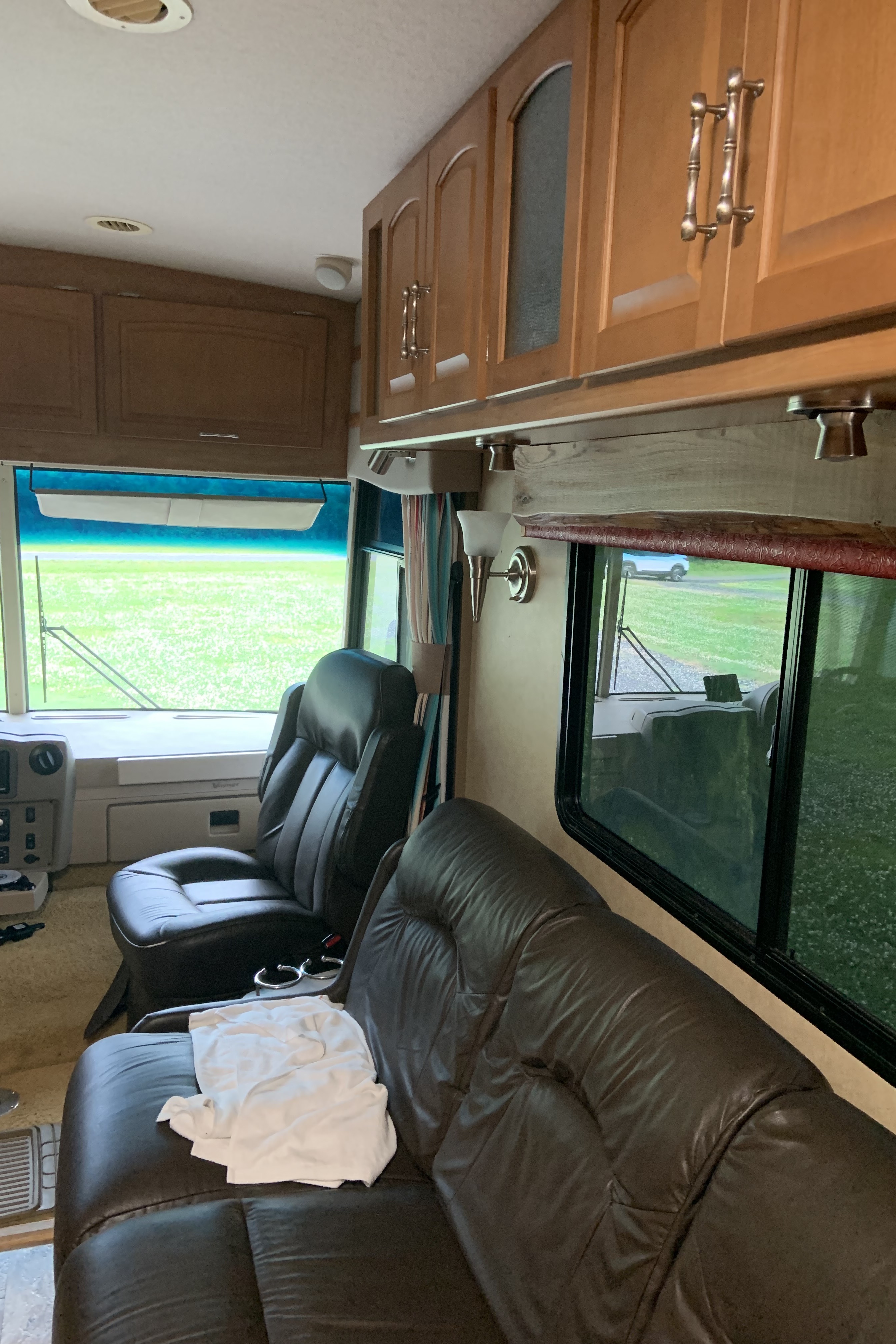 Rick's Winnebago Voyager Class A