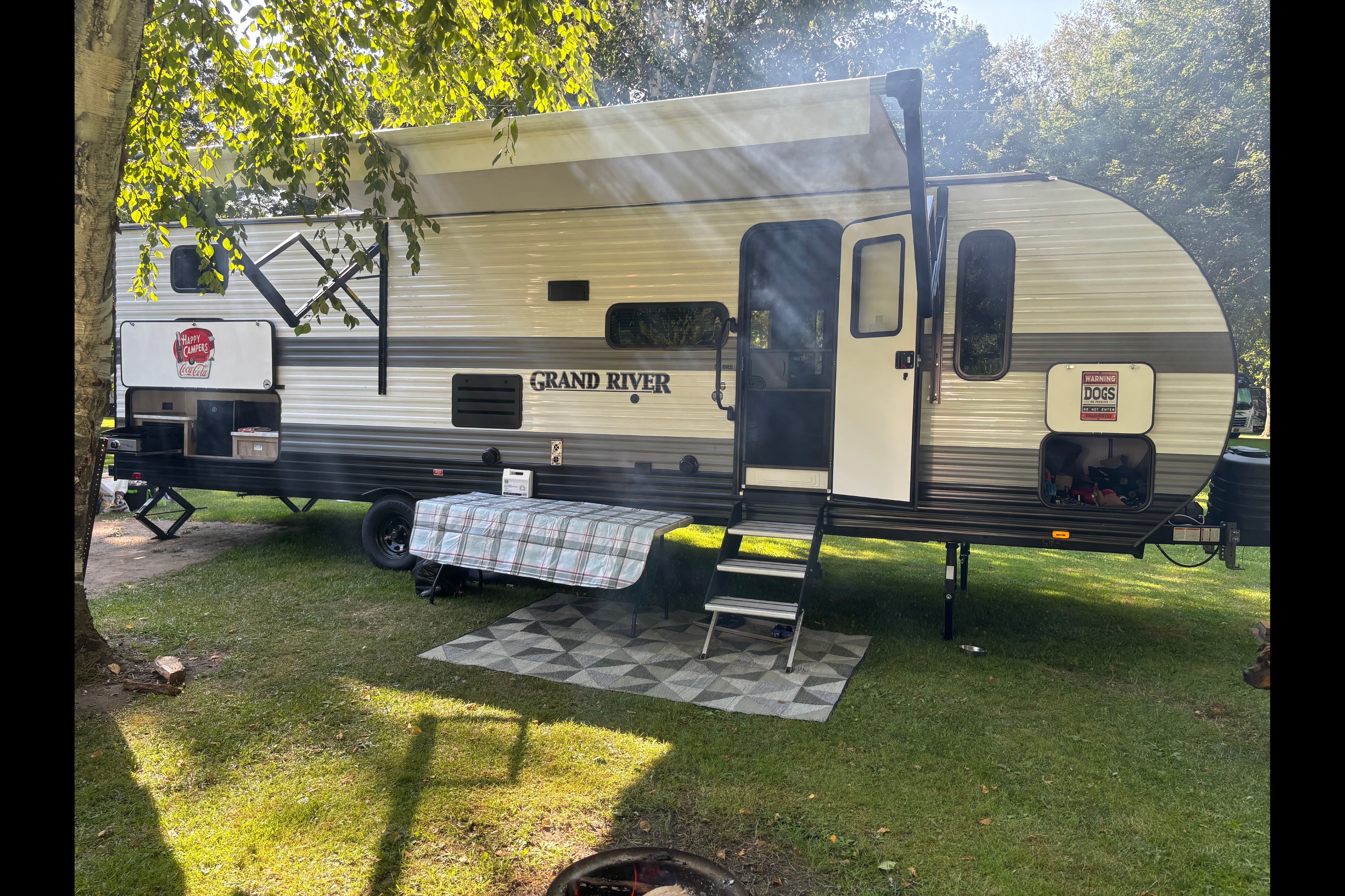Hayleigh's Grand River 32bre Travel Trailer
