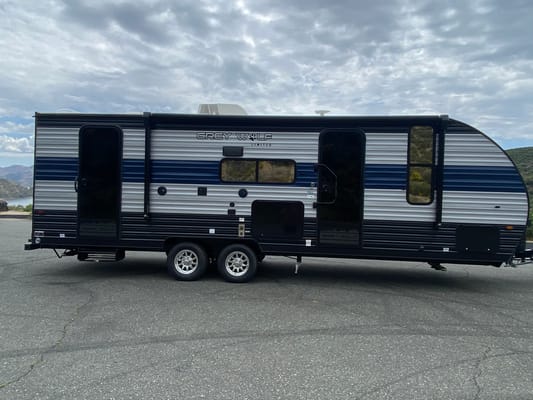 2023 Grey Wolf Sleeps 8 With Bunk Beds & Solar!