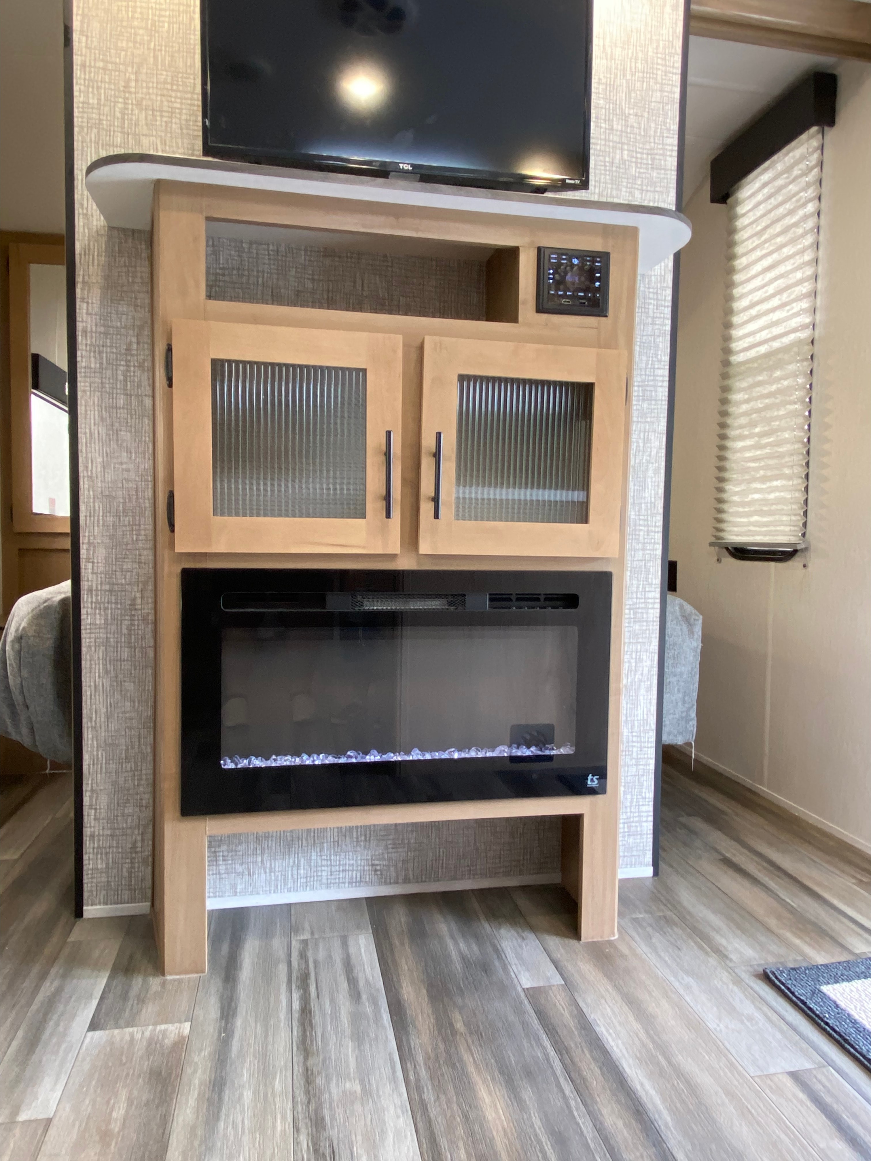 2023 Grey Wolf Sleeps 8 With Bunk Beds & Solar!