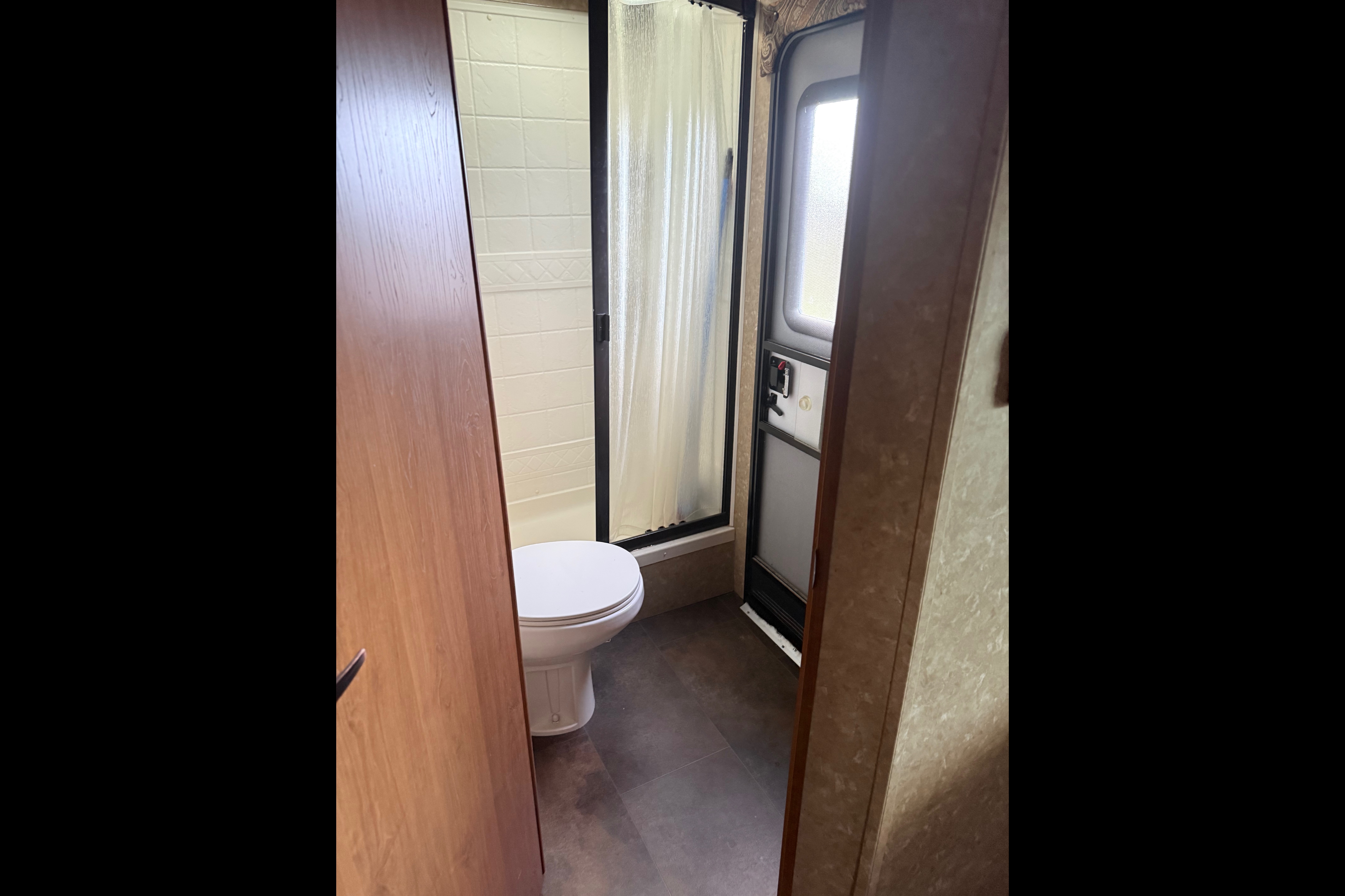 Suzie's Beautiful home on Wheels!
