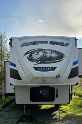 MForest River RV Cherokee Arctic Wolf Limited 285DRL4 Sellettes