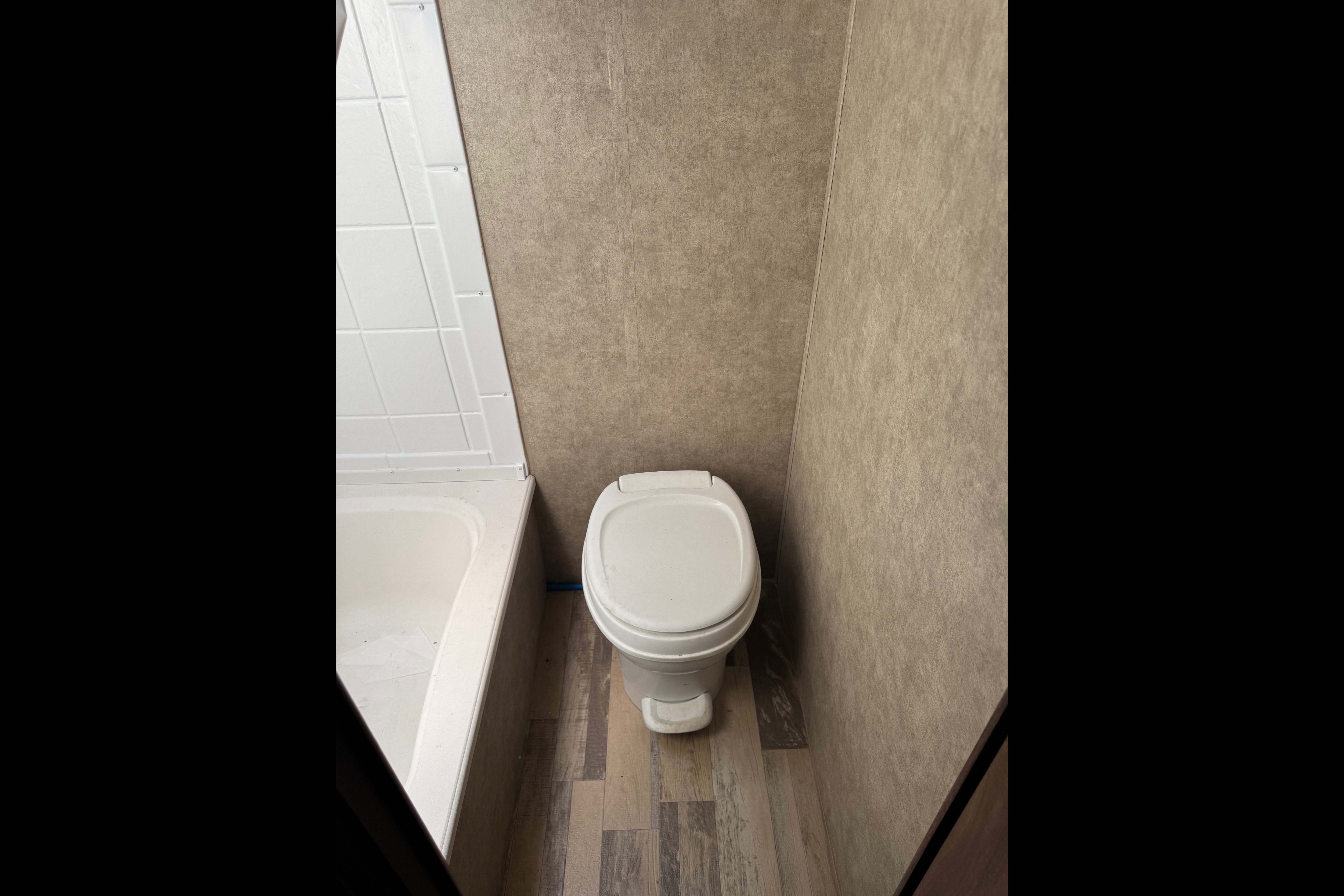Shayne's Forest River 17bh Travel Trailer