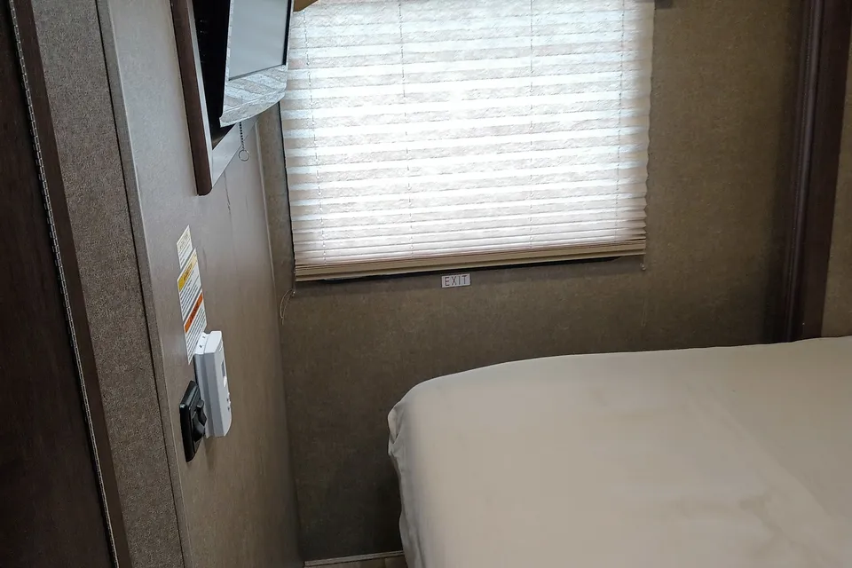 Chris's Thor Motor Coach Freedom Elite FE Class C