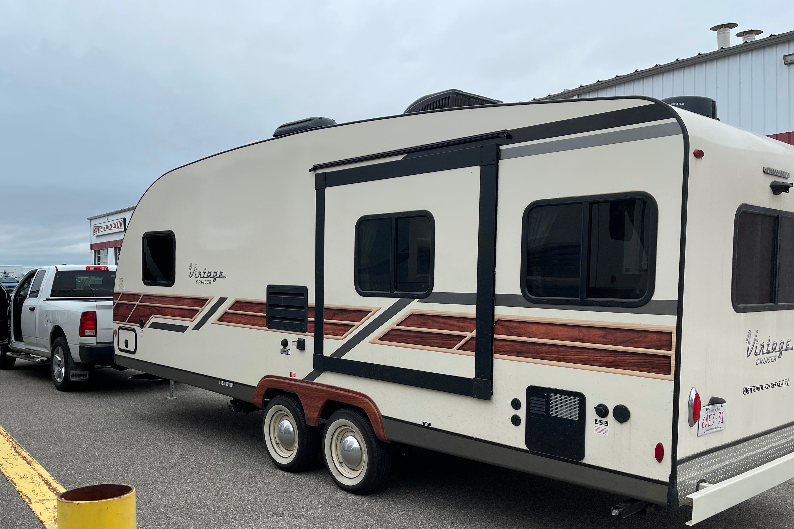 Brian's Gulf Stream Vintage Cruiser Travel Trailer