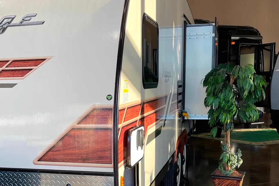 Brian's Gulf Stream Vintage Cruiser Travel Trailer
