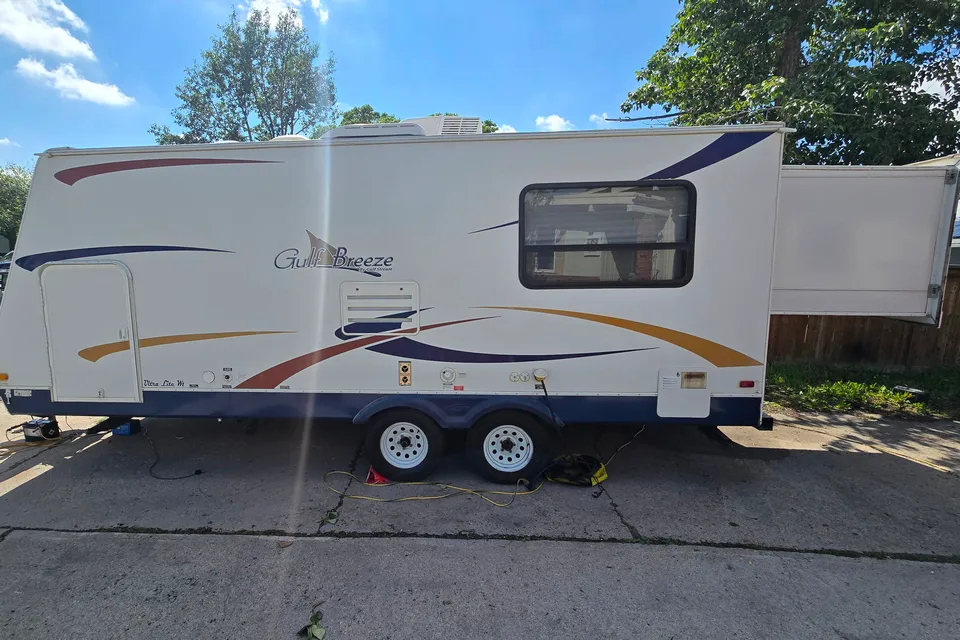 23 Footer That Sleeps 8? Heck Yeah!