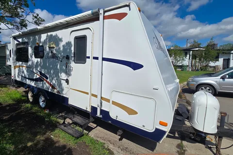 23 Footer That Sleeps 8? Heck Yeah!