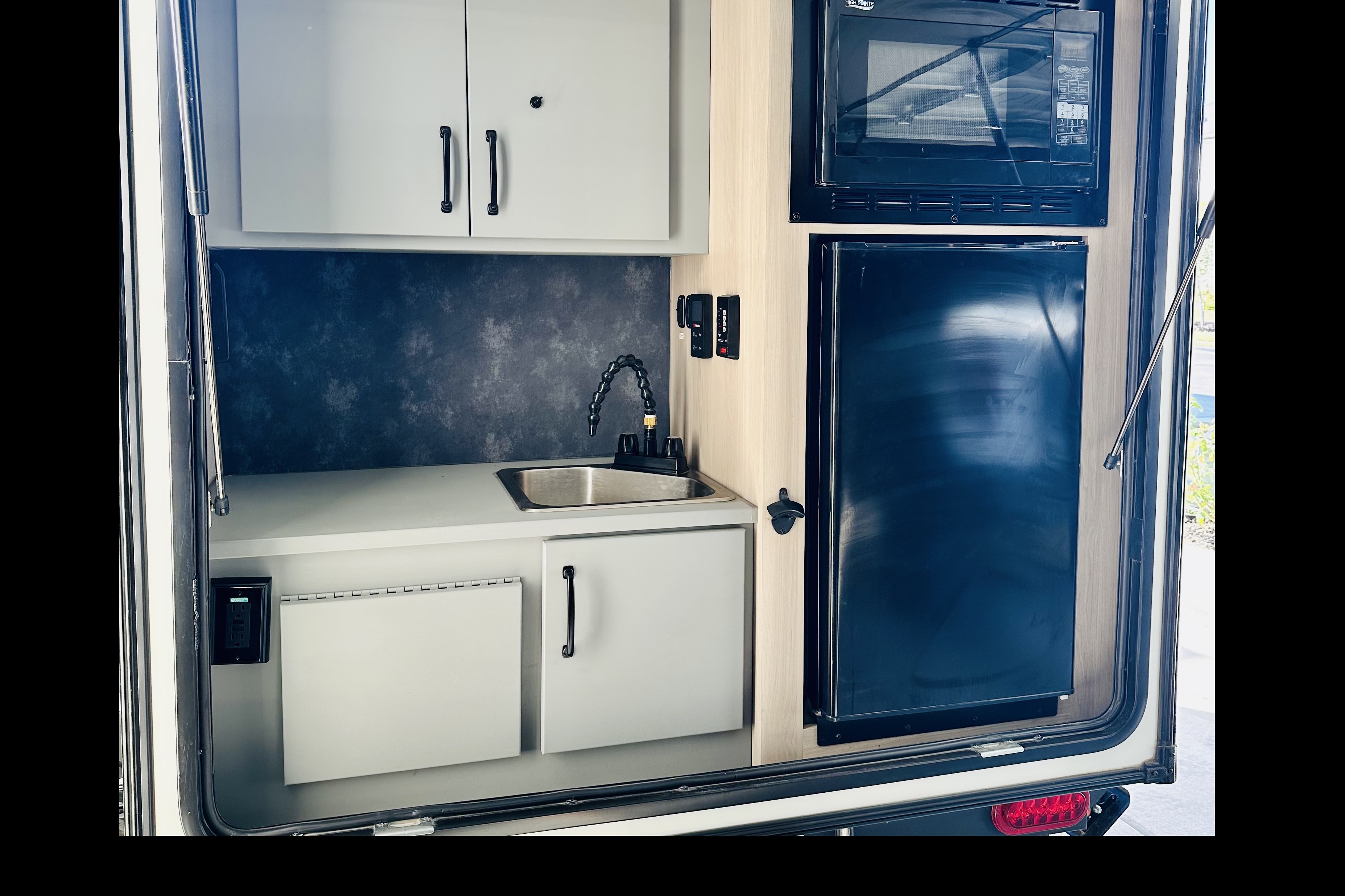 Rosemary's pet friendly camper